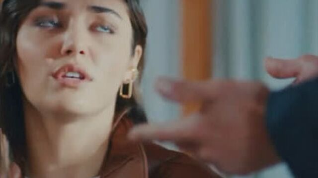 Эфе, эда и серкан. отрывок из 17 серии.