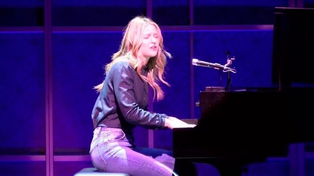 Мелисса бенойст поет: превью к мюзиклу "beautiful"