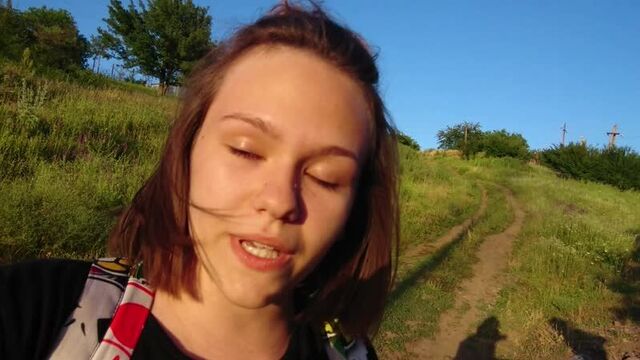 Привет падпитчики. сегодня вы управляете моей жизни(с вас калакольчик и лайк)