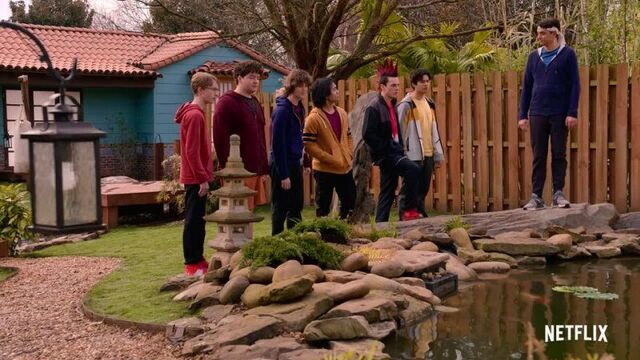 Кобра-кай 4 сезон "тренировка - рыбная ловля"