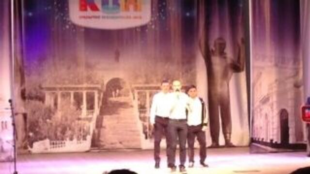 "полный истец" 1/2 финала тмк оол квн - приветствие (2013)