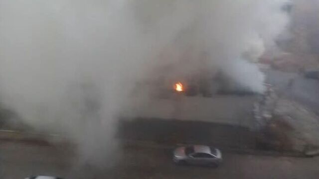 В донецке горит магазин люкс