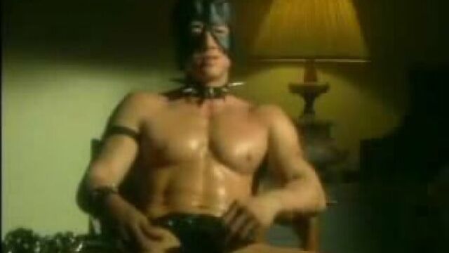 Gachimuchi - deep dark fantasy