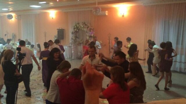 Остра тирнина - білі троянди (уривок(кавер "тік"))