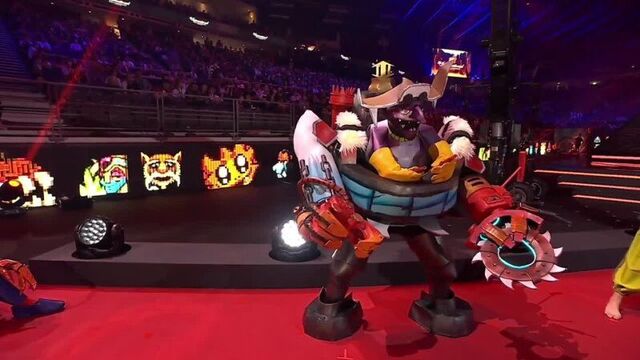 Косплеи и p e r v o d c h i k | ollo.gg