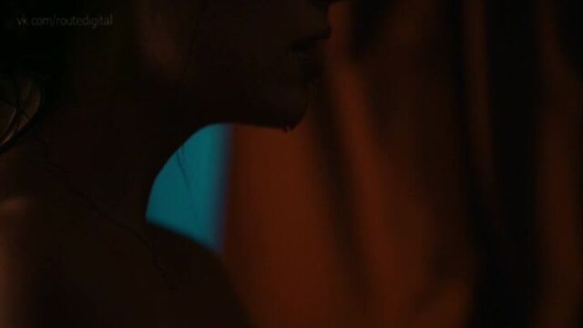 Shenae grimes nude - blood honey (2017) hd 1080p watch online