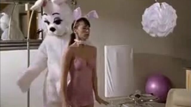 Jennifer love hewitt sexy bunny