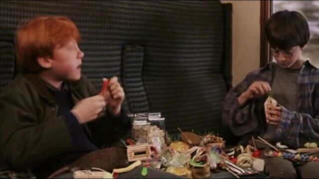 Гарри поттер и философский камень~ отрывок из фильма! конфеты - jelly belly harry potter bertie bott's every flavour beans!