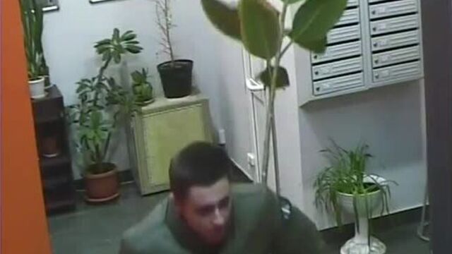 Кража цветка на вокзальной улице в одинцово