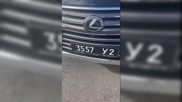 Украинский депутат олег ляшко попал в дтп с каким-то высокопоставленным сбушником.