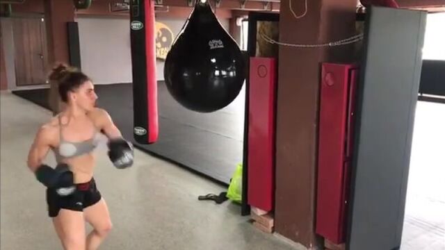 Александра албу | бьёт как майк тайсон | ufc