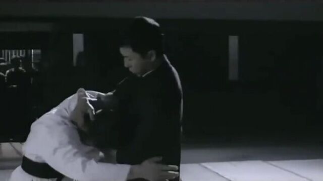 Ип ман против толпы // strong division