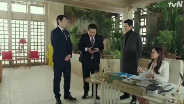 Появление чон кён хо в дораме "аварийная посадка любви" (1 серия)