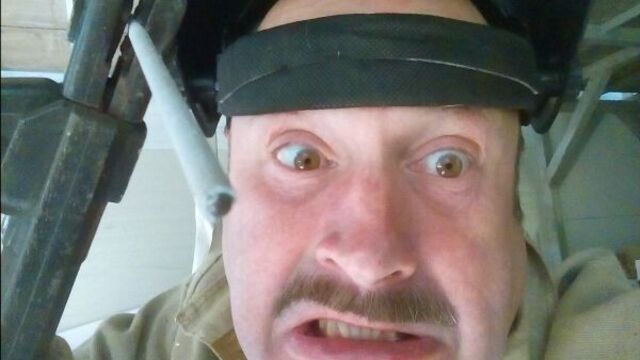 С днём сварщика!