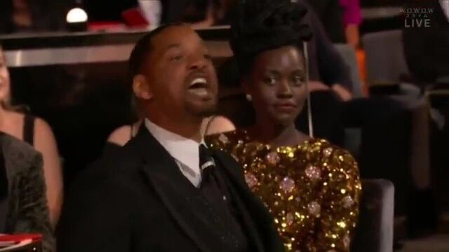 Уилл смит ударил по лицу ведущего, комика криса рока [тупой подкат]