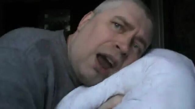 Мужик трахает хуем в жопу и в пизду влажная пизда сперма хуй большой ( шутки трах видео прикол про трах порно )