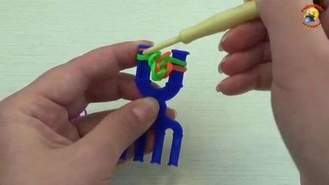 Браслет из резинок тротуар. просто и красиво! плетение loom bands