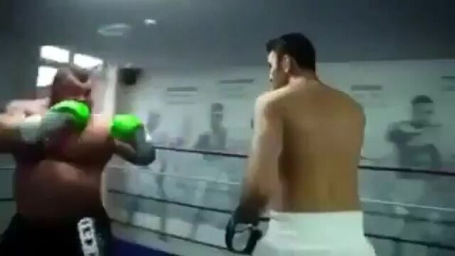 Эдди холл и хьюи фьюри