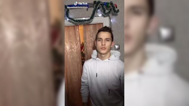 Люби меня как роза воду, а я тебя как вор свободу...