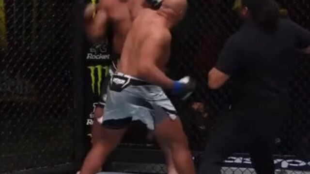 Рожерио де лима добивает бэна ротвелла!