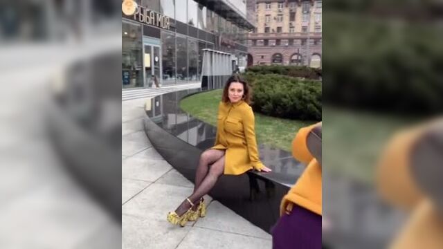 Сексуальная мария кравченко в колготочках (stocking pantyhose foot teen подсмотрено legs pantsu ноги трусы)