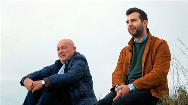 Путешествия познера и урганта. в поисках дон кихота