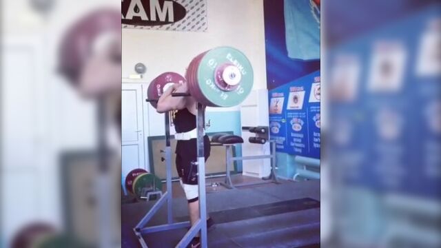 Александр зайчиков, толчок со стоек 251 кг