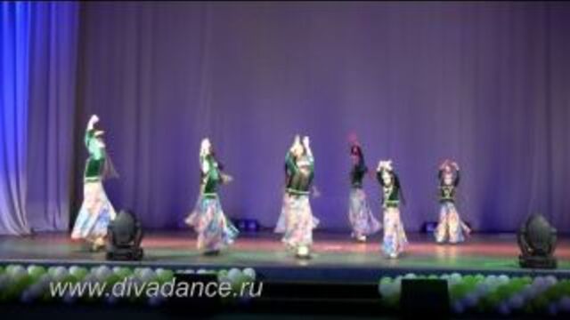 Уйгурский танец. отчетный концерт в доме молодежи 01.06.14г.