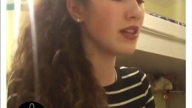 Ангина - твоя девочка ушла (кудрявая девушка классно поет)