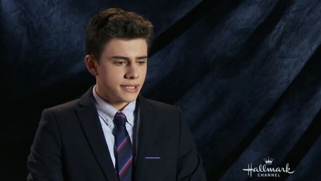 Интервью с мэттью о его персонаже "нике" в сериале «добрая ведьма»