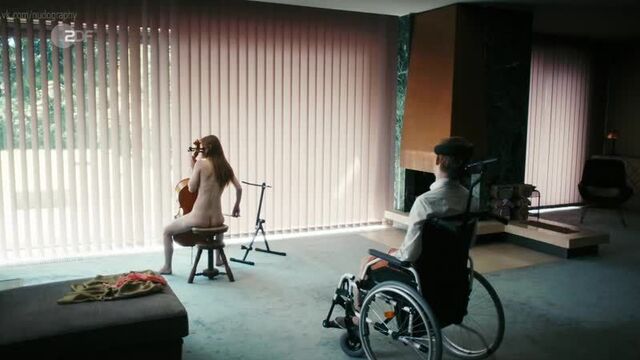 Йозефина пройс (josefine preuß (preuss)) голая в сериале "вина по фердинанду фон шираху" (schuld, 2017) s02e03 hd 720p