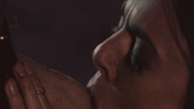 Хорошо отсосала член))) актриса sarah butler (сара батлер) делает минет, отсос. я плюю на ваши могилы 3 (18+). suck dick porn