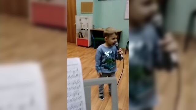 Артём занимается в меломании