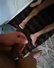 ديوث جايب فحل لزوجته ويصورهم — porn video online