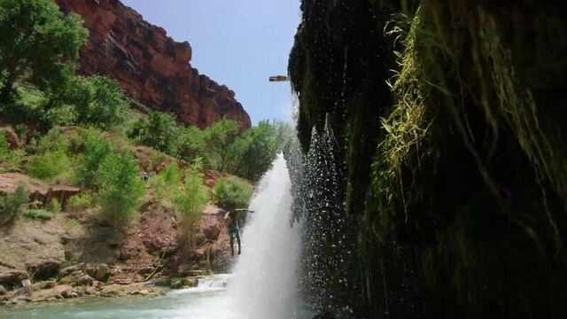 Гаваи. прыжки в воду #экстрим#селфи#сиськи#девушки#brazzers#секси