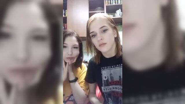 Видеочат, чат рулетка, перископ шлюхи показали груди, вип, за продой переходи на стену