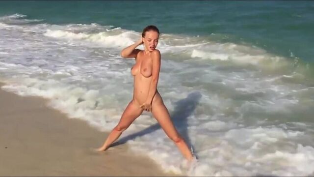 Голая ню модель наталья андреева на нудистском пляже