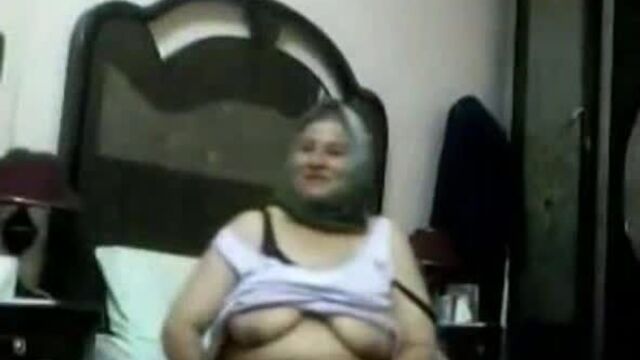 شاب مصري ممحون ينيك خالتة الشرموطة المطلقة muslim hijabi fat mother fucking with uncle family incest taboo porn milf mom 666