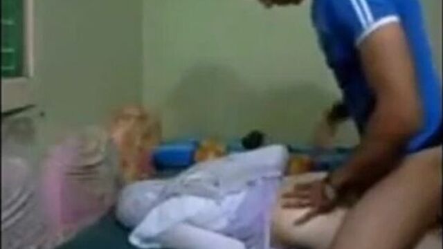 طالبة ثانوى مصرية تتناك من عشيقها بعد الدرس — video vk.mp4 — video vk.mp4