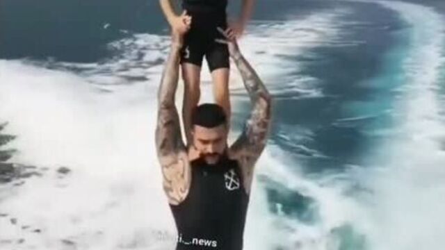 Housewife_hack - по волнам с дочкой