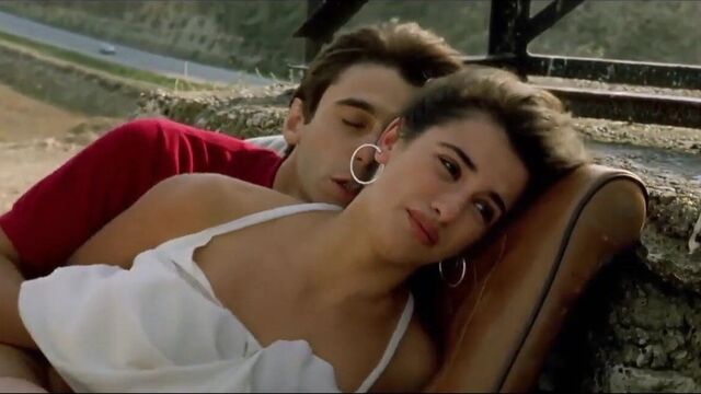 Penelope cruz’ nipples sucked hard - jamon jamon