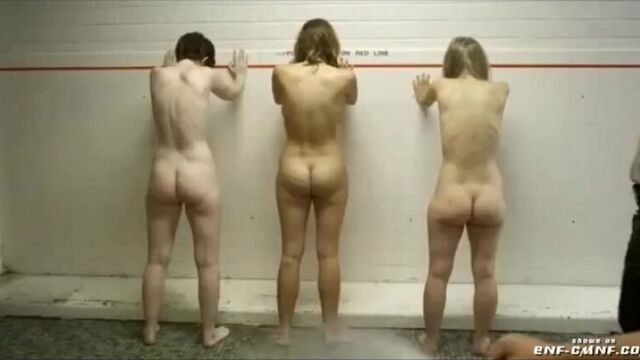 Wip: приказывают раздеться и обливают