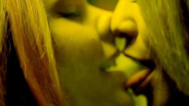 Vanessa hudgens lesbian kiss on scandalplanet.com