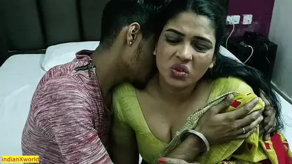 Hot Chuda - Divorce bhabhi ko tv mechanic ne accha se chuda! bengali sex â€” porn video  online