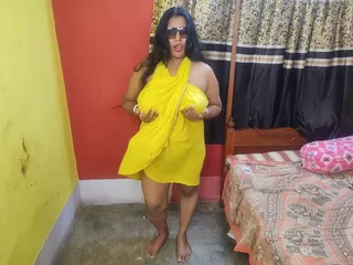 320px x 240px - Sexy bengali bhabi fucking with cucumber in her bedroom in yellow dress â€”  porn video online