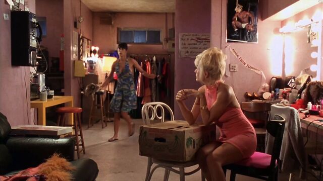 Demi moore - striptease (1996)