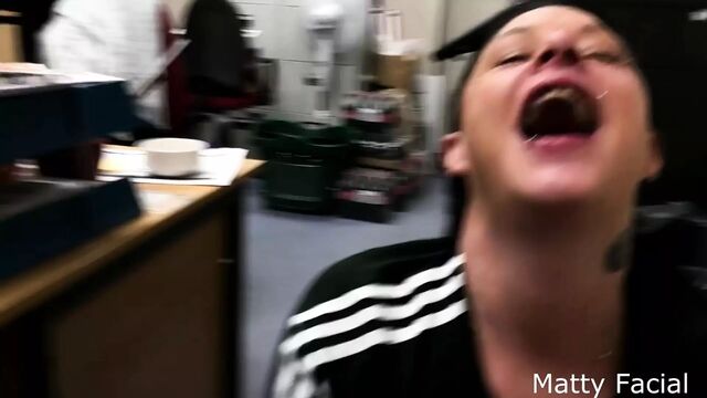 Blowjob at work in the office