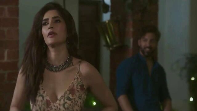 Karishma tanna in lahore confidential scene