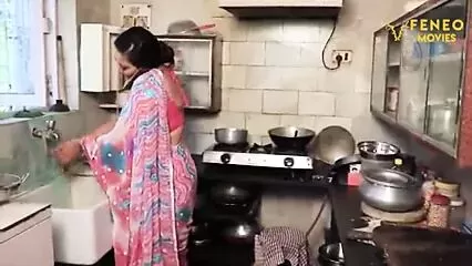 Mom Ki Kitchen Me Chudai - Indian bhabhi ki boor ki mast chudai â€” porn video online