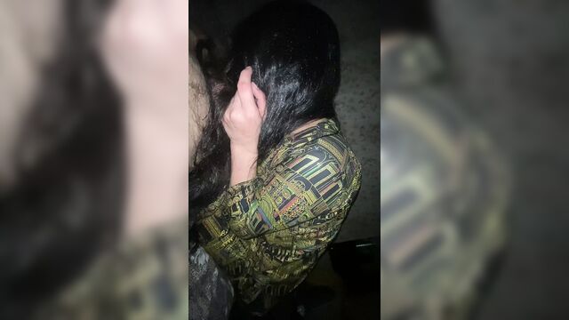 Ghar mein akeli behan bhaiya ka lan mota dekh ke deewani ho gai lan ka pani munh mein dal diya